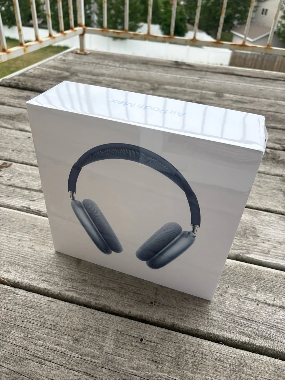 Apple Over‑Ear Headphones - Pink/Gold
